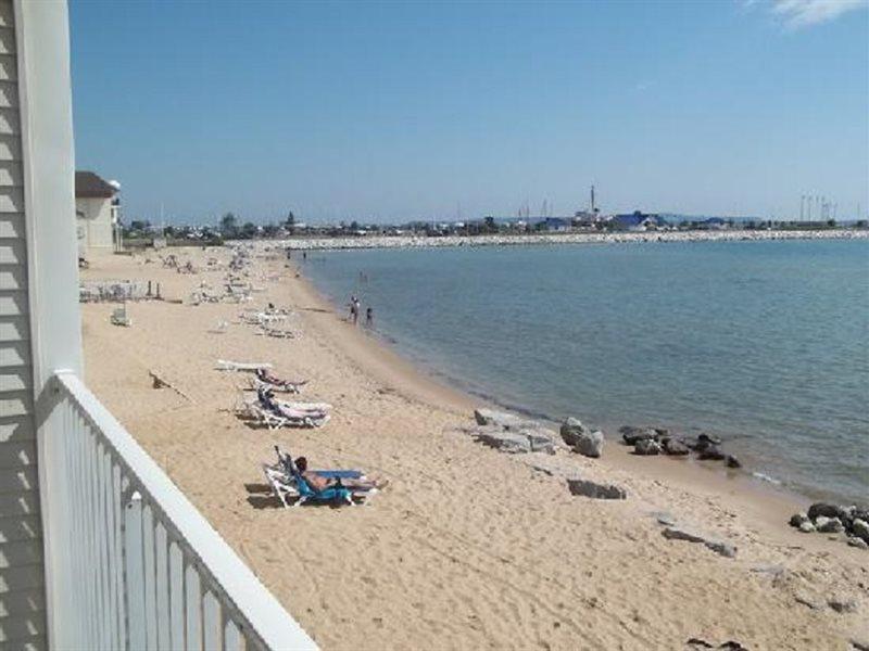 Hamilton Inn Select Beachfront Mackinaw City Exterior foto