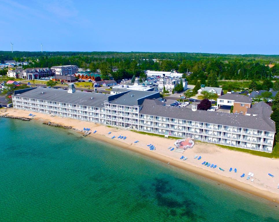 Hamilton Inn Select Beachfront Mackinaw City Exterior foto